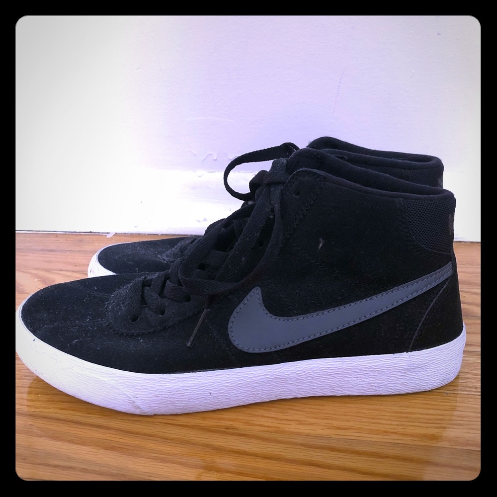 Nike SB sneakers